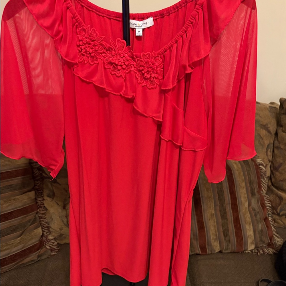 Red Floral Ruffle Sleeve Top - Picture 3 of 7